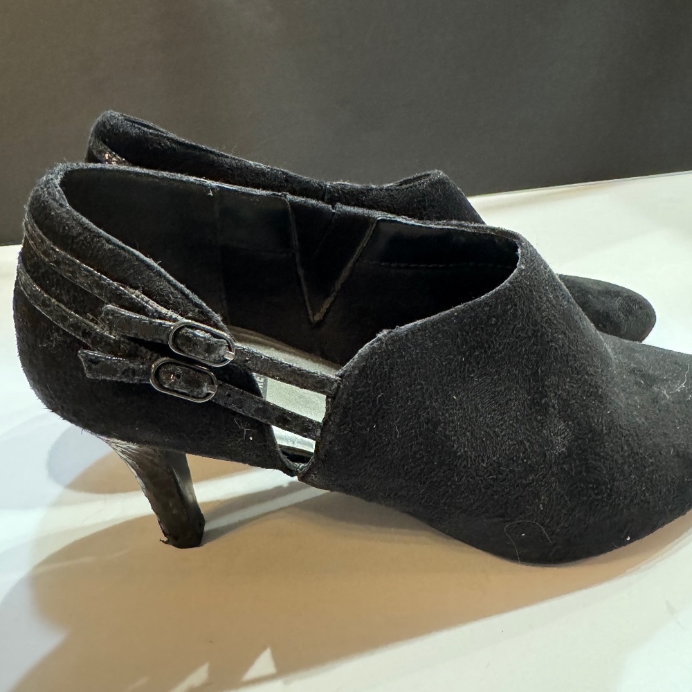 Black bootie heels